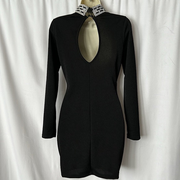 Privy Sexy Keyhole Front Jeweled Collar Black Long Sleeve Dress **Size M** 🔥🔥 - Picture 2 of 4